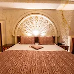 Cappadocia Sweet Cave 아파트호텔 4*