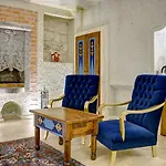 Cappadocia Sweet Cave 아파트호텔 4*